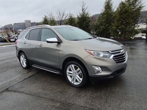 Used 2018 Chevrolet Equinox Premier image 3