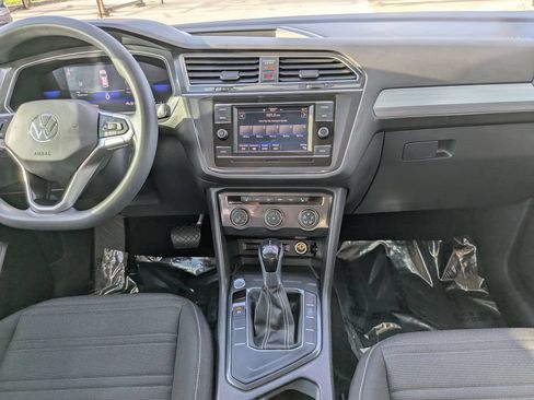 Used 2022 Volkswagen Tiguan S FWD image 13