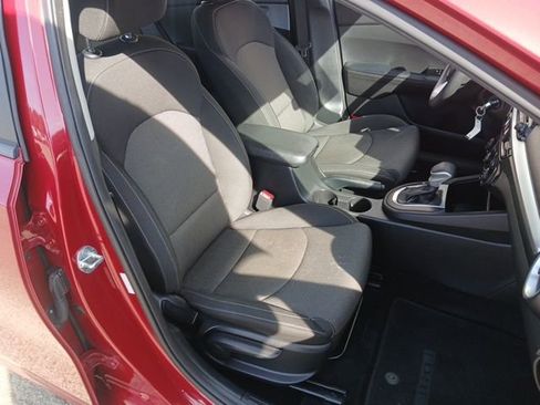 Used 2022 Kia Forte LXS image 22