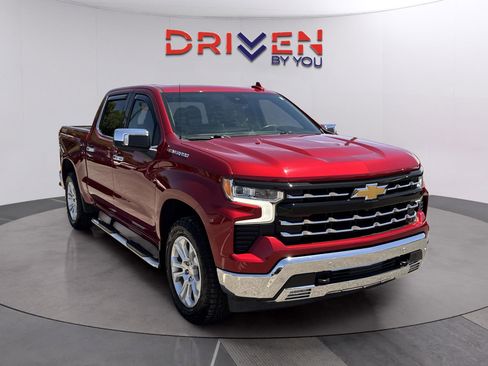 Used 2023 Chevrolet Silverado 1500 LTZ AWD/4WD image 7