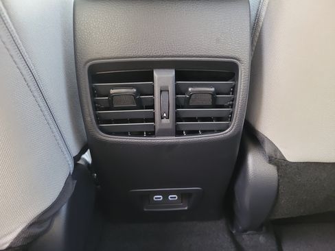 Used 2026 Toyota Corolla Cross LE w/ Moonroof Package FWD image 16