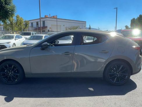 Used 2024 MAZDA MAZDA3 s AWD/4WD image 9