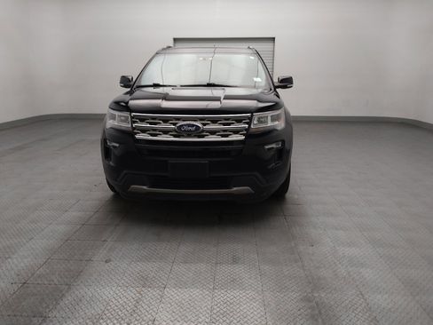 Used 2018 Ford Explorer XLT w/ Equipment Group 202A FWD image 15