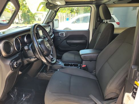 Used 2020 Jeep Wrangler Sport AWD/4WD image 15