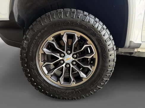 Used 2021 Chevrolet Colorado ZR2 AWD/4WD image 8