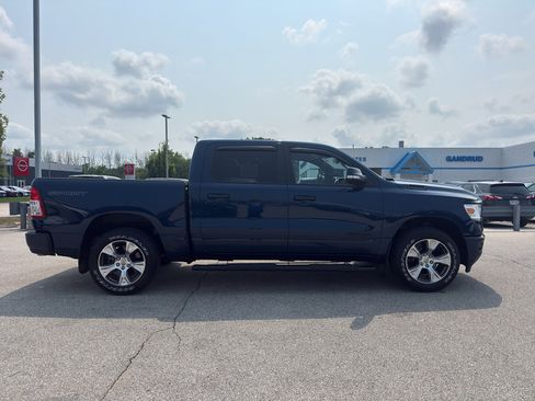 Used 2022 RAM 1500 Big Horn AWD/4WD image 4