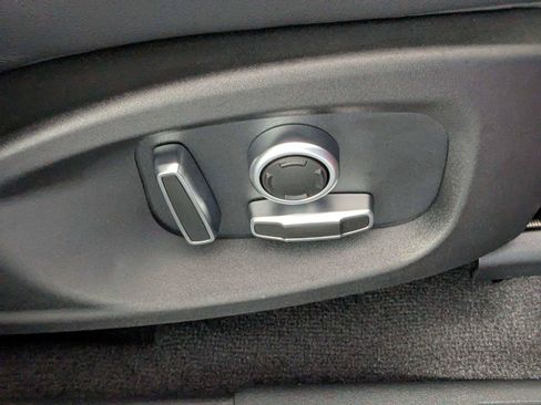 Used 2021 Jaguar E-PACE SE AWD/4WD image 35