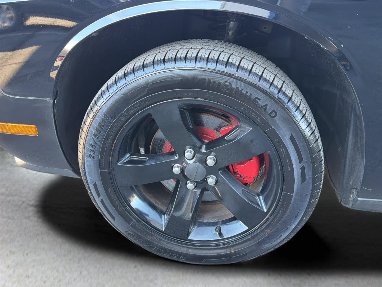 Used 2012 Dodge Challenger SXT RWD image 31