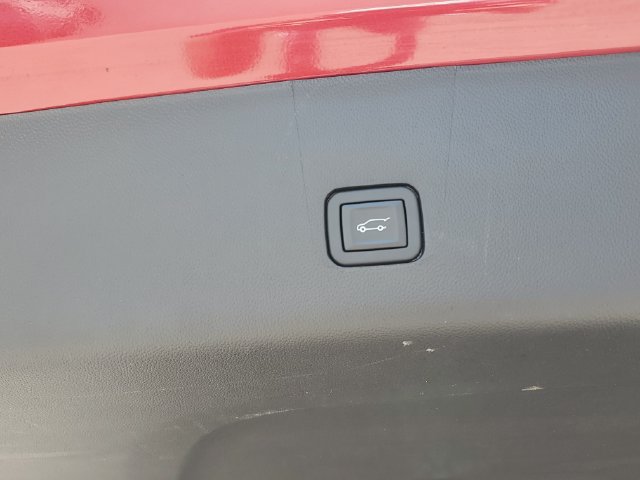Certified 2023 Chevrolet Traverse LT FWD image 28