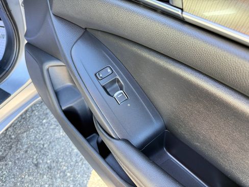 Used 2019 Honda Accord Sport image 41