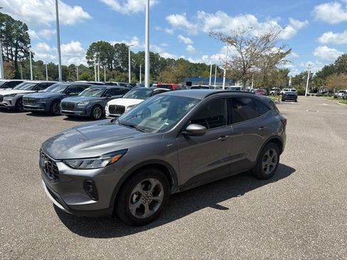 Used 2025 Ford Escape ST-Line Select AWD/4WD image 11
