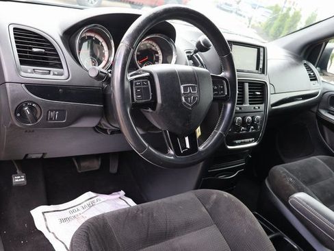 Used 2015 Dodge Grand Caravan SE FWD image 22