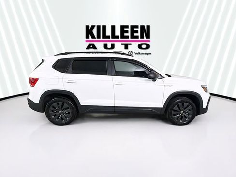 Used 2023 Volkswagen Taos S FWD image 8