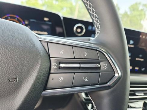 New 2026 Chevrolet Traverse LT w/ Sun and Wheel Package AWD/4WD image 19