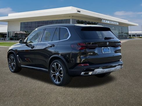 New 2026 BMW X5 xDrive40i image 8