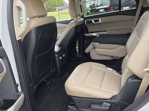 Used 2020 Ford Explorer XLT w/ Equipment Group 202A AWD/4WD image 7