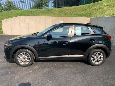 Used 2017 MAZDA CX-3 Sport AWD/4WD image 2