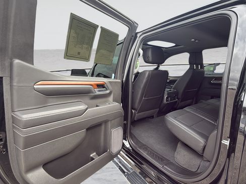 Used 2023 GMC Sierra 1500 Denali w/ Technology Package AWD/4WD image 37