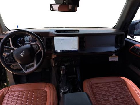 Used 2022 Ford Bronco Outer Banks w/ Sasquatch Package AWD/4WD image 12