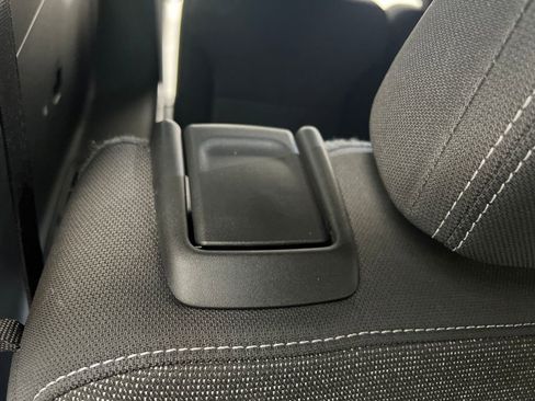 Used 2024 Chevrolet Traverse LT image 21