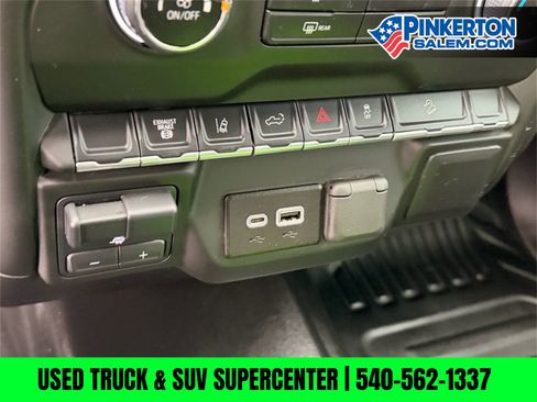 Used 2025 Chevrolet Silverado 2500 W/T w/ WT Convenience Package image 27