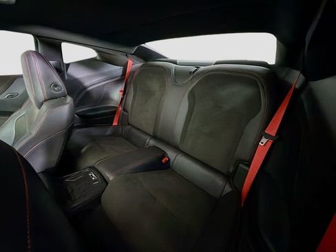 Used 2018 Chevrolet Camaro ZL1 RWD image 26