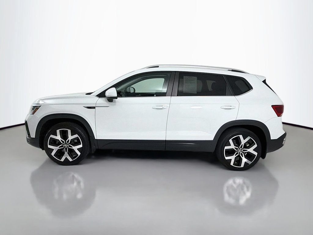 Used 2022 Volkswagen Taos SEL AWD/4WD image 4