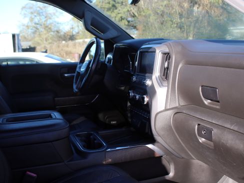 Used 2022 GMC Sierra 1500 Denali w/ Denali Reserve Package image 27
