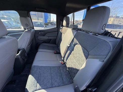 Used 2024 Chevrolet Colorado ZR2 w/ Technology Package image 28