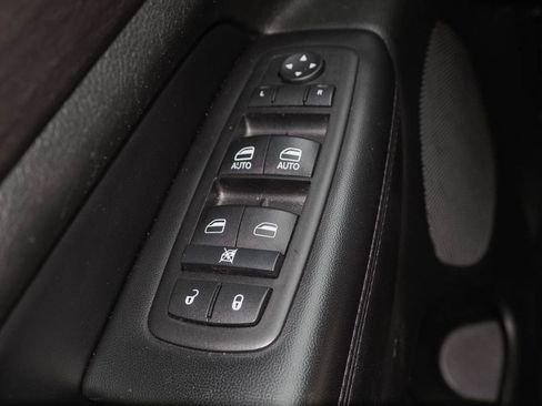 Used 2014 Jeep Grand Cherokee Altitude AWD/4WD image 27