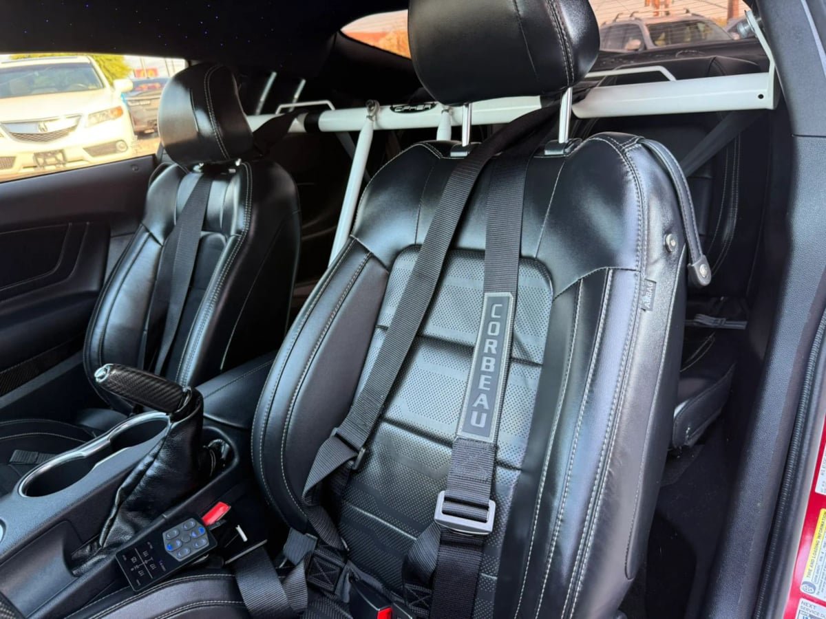 Used 2020 Ford Mustang GT Premium w/ GT Performance Package RWD image 42
