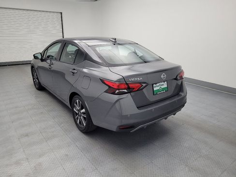 Used 2021 Nissan Versa SV FWD image 5
