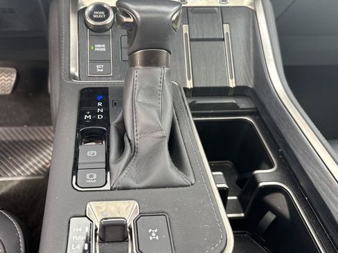 Used 2024 Lexus GX 550 w/ Accessory Package (31) AWD/4WD image 10
