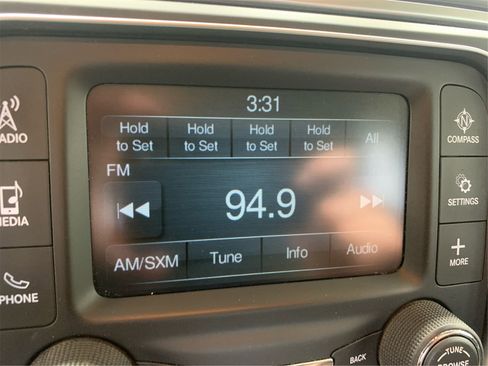 Used 2016 RAM 1500 Outdoorsman image 28