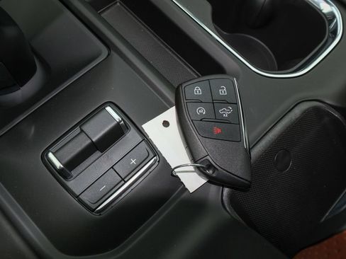 New 2026 GMC Sierra 1500 Denali Ultimate w/ LPO, Black Badging Package AWD/4WD image 25