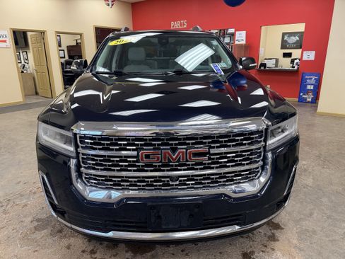 Used 2021 GMC Acadia Denali w/ Denali Ultimate Package image 2