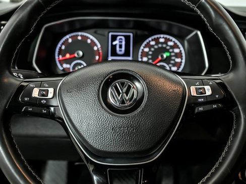 Used 2019 Volkswagen Jetta R-Line w/ R-Line Cold Weather Package image 18