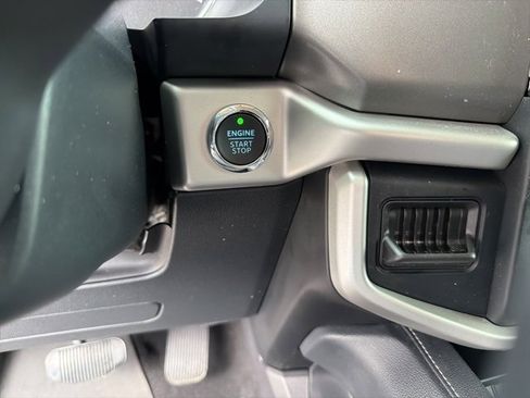 Used 2024 Ford Expedition XLT image 17