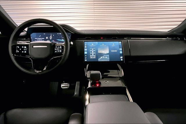 New 2026 Land Rover Range Rover Sport Dynamic SE AWD/4WD image 6
