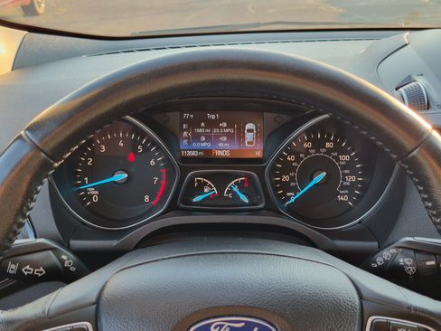 Used 2018 Ford Escape Titanium w/ Ford Safe & Smart Package AWD/4WD image 23