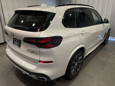 Certified 2024 BMW X5 xDrive40i w/ M Sport Package AWD/4WD image 6