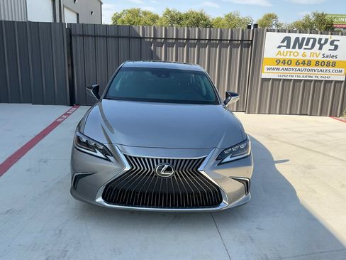 Used 2019 Lexus ES 350 w/ Accessory Package 2 FWD image 2