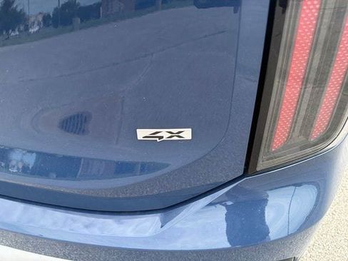 Used 2023 Kia Telluride EX w/ EX Captain's Chair Package AWD/4WD image 16