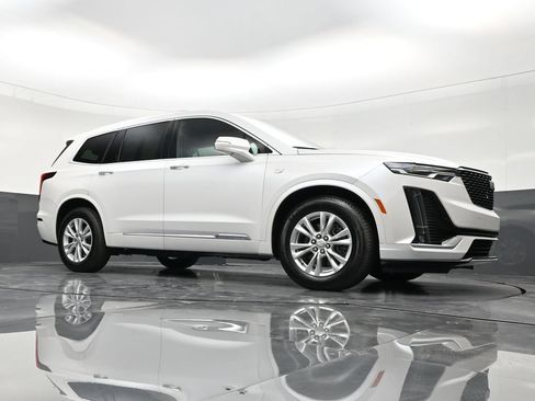 Used 2021 Cadillac XT6 Luxury FWD image 21