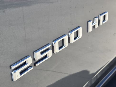 Used 2024 Chevrolet Silverado 2500 Custom w/ Custom Value Package image 10