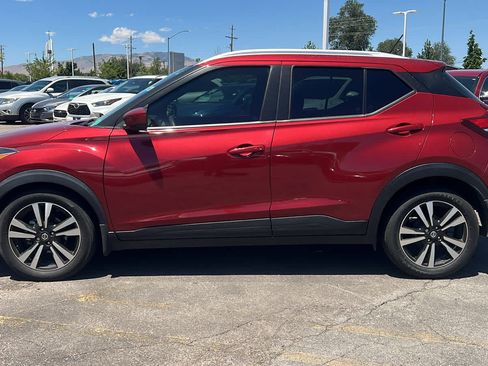 Used 2020 Nissan Kicks SV FWD image 8