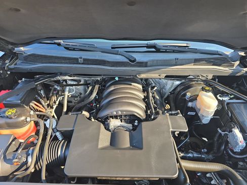Used 2015 Chevrolet Silverado 1500 LTZ Z71 w/ LTZ Plus Package AWD/4WD image 30