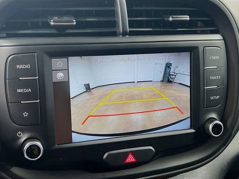 Certified 2025 Kia Soul LX FWD image 13