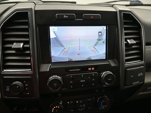 Used 2022 Ford F350 XLT w/ XLT Value Package image 4