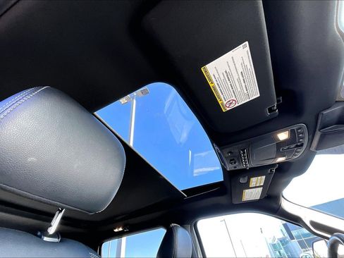 Used 2022 Ford F250 Lariat w/ Lariat Ultimate Package image 18